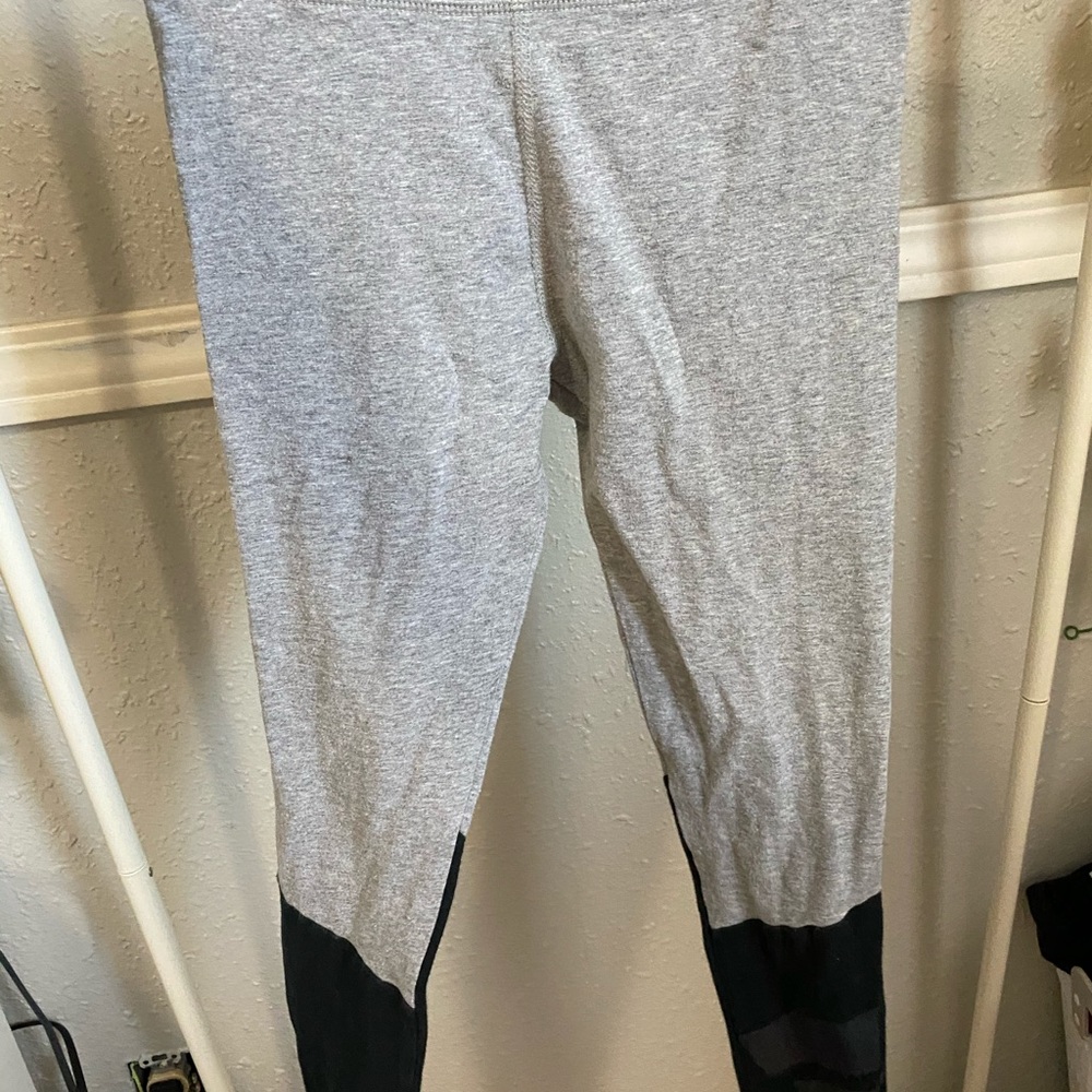 Adidas grey and black leggings for girls